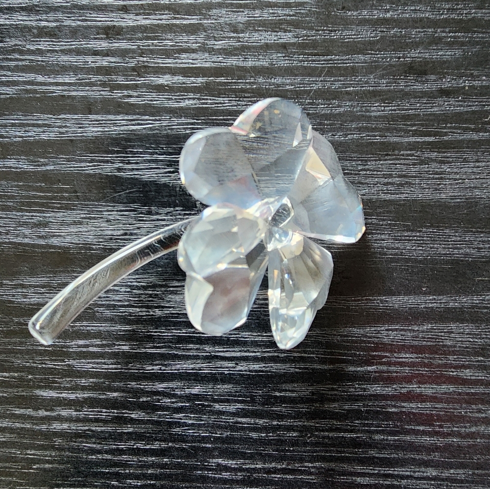 Genuine Swarovski Four Leaf Clover  212101